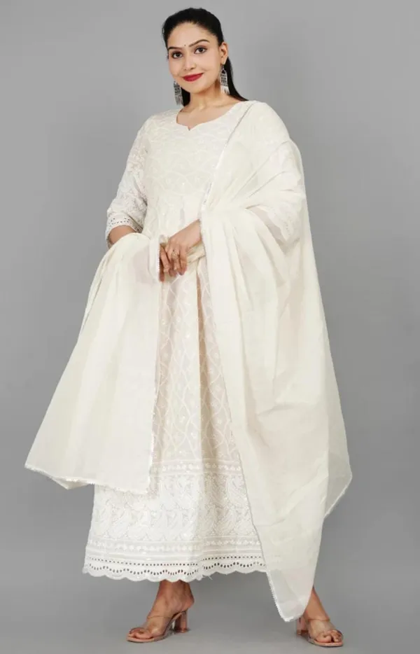 Women's_Floral_Embroidered_Thread_Work_Cream_Chikankari_Anarkali_Kurta_With_Cotton_Dupatta_-_Doriyan