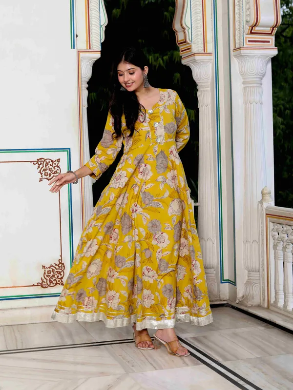 Women's_Cotton_Gotapatti_And_Lace_Border_Details_Floral_Printed_Yellow_Anarkali_Kurta_-_Doriyan