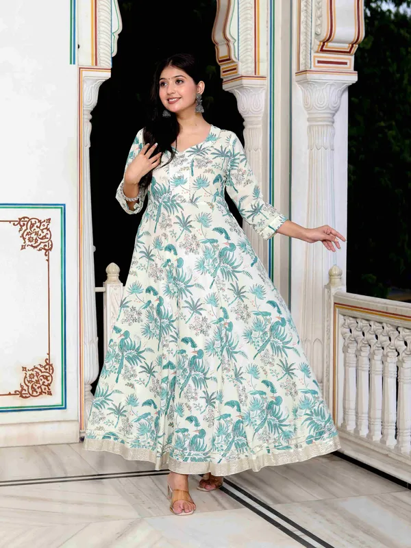 Women's_Light_Green_Cotton_Gotapatti_And_Lace_Border_Birds_And_Leaf_Anarkali_Kurta_-_Doriyan