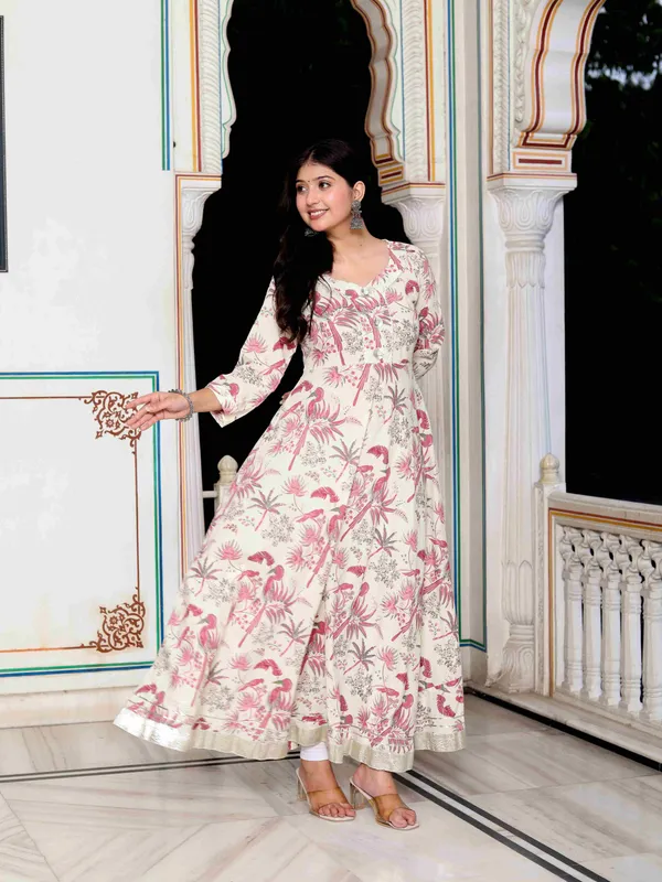 Women's_Light_Pink_Cotton_Gotapatti_Birds_And_Leaf_Floral_Printed_Anarkali_Kurta_-_Doriyan