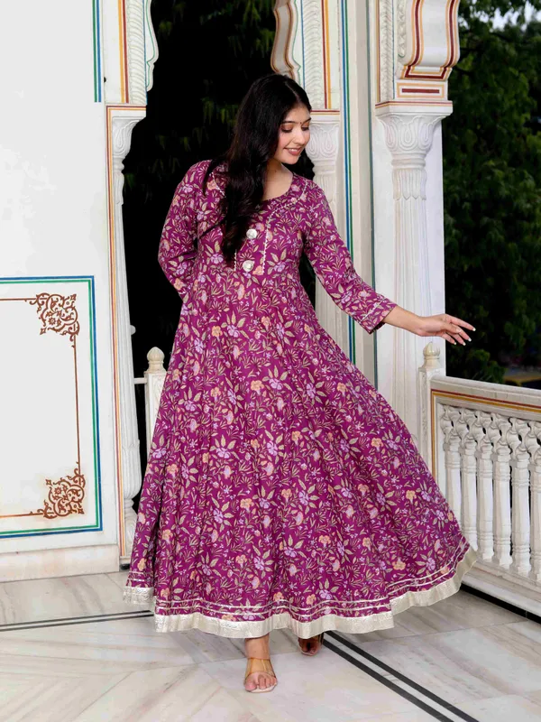 Women's_Cotton_Gotapatti_And_Lace_Border_Details_Floral_Printed_Purple_Anarkali_Kurta_-_Doriyan