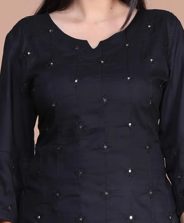 Women's_Black_Embroidered_And_Mirror_Work_Pakistani_Straight_Kurti_-_Doriyan
