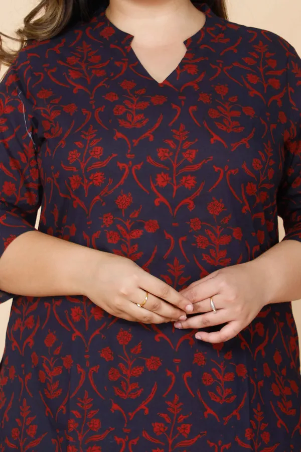 Women's_Plus_Size_Maroon_Floral_Pure_Cotton_Kurta_With_Sharara_-_Doriyan