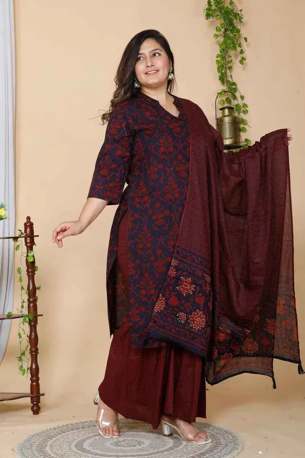 Women's_Maroon_Plus_Size_Floral_Pure_Cotton_Kurta_With_ShararaÃ‚_And_Dupatta_Set_-_Doriyan