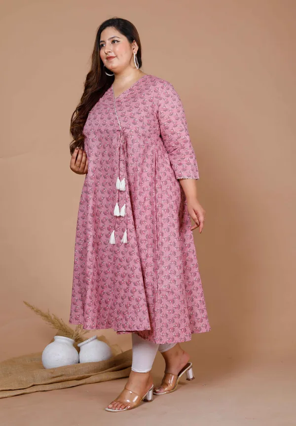 Women's_Plus_Size_Pink_Floral_Printed_Cotton_Anarkali_Kurta_With_Dupatta_-_Doriyan