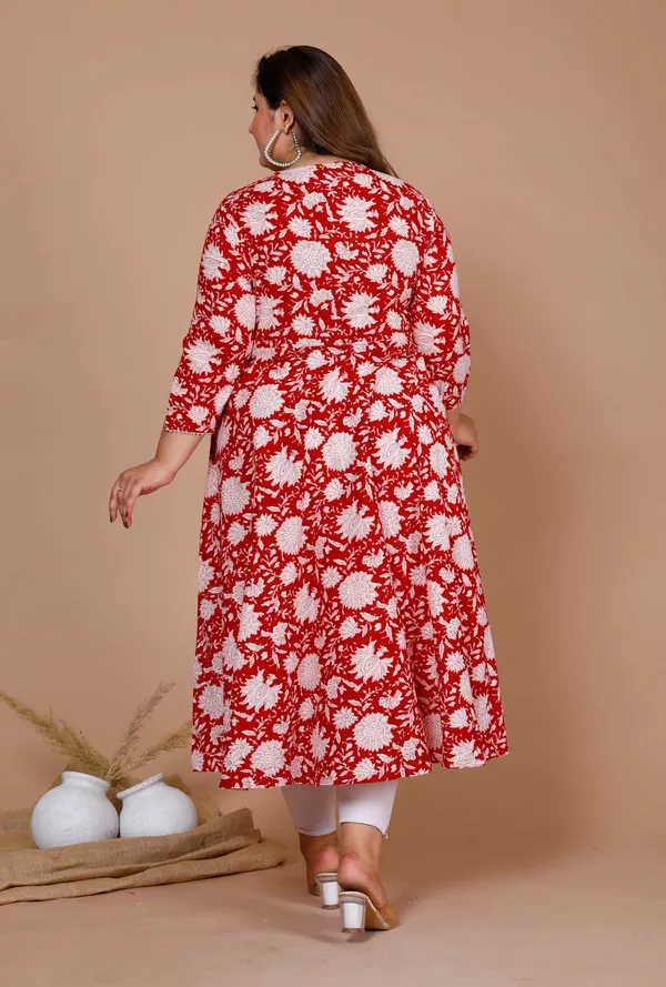 Women's_Red_Plus_Size_Floral_Printed_Cotton_Anarkali_Kurta_With_Dupatta_-_Doriyan
