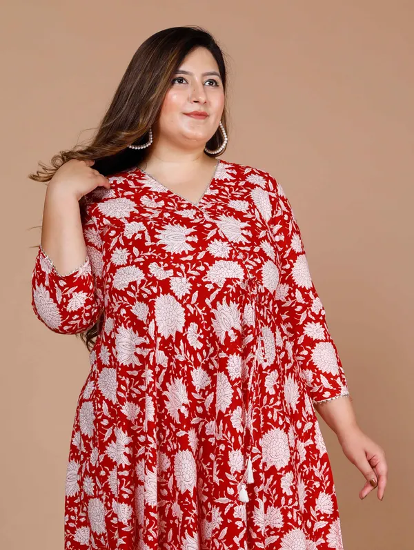 Women's_Red_Plus_Size_Floral_Printed_Cotton_Anarkali_Kurta_With_Dupatta_-_Doriyan