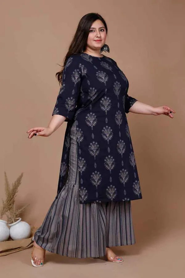 Women's_Plus_Size_Navy_Blue_Printed_Pure_Cotton_Kurta_With_Sharara_-_Doriyan