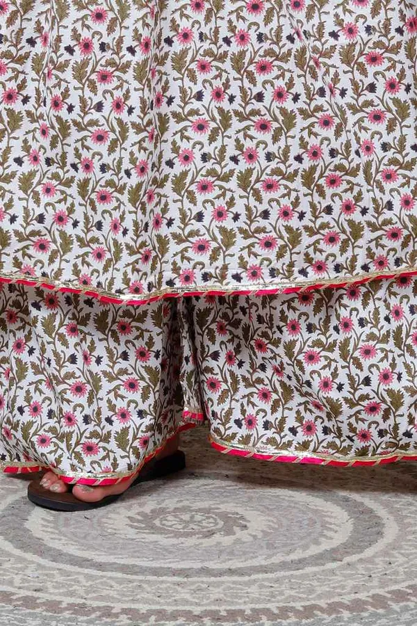 Women's_Plus_Size_Cotton_Floral_Print_Anarkali_Kurta_And_Sharara_Set_-_Doriyan