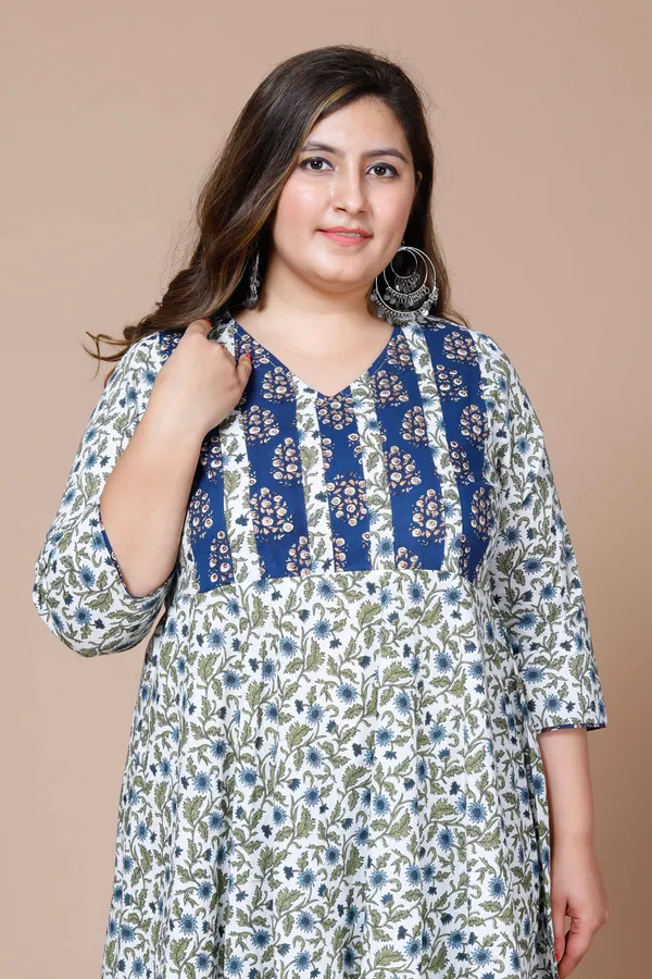 Women's_Plus_Size_White_Floral_Printed_Pure_Cotton_Anarkali_Kurta_And_Palazzo_Set_-_Doriyan
