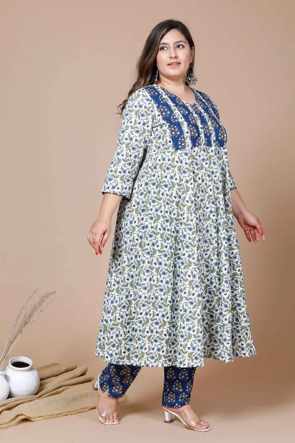 Women's_Plus_Size_White_Floral_Printed_Pure_Cotton_Anarkali_Kurta_And_Palazzo_Set_-_Doriyan