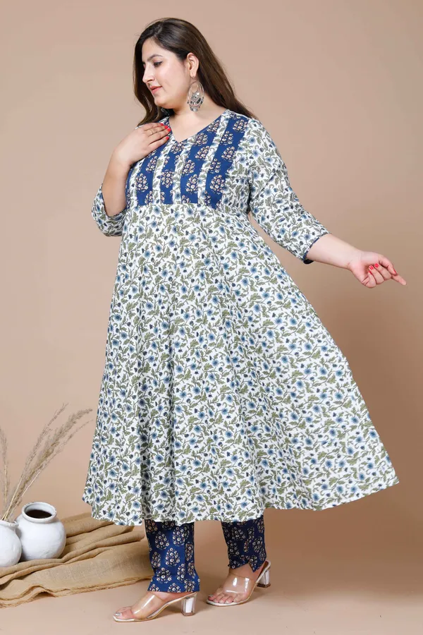 Women's_Plus_Size_White_Floral_Printed_Pure_Cotton_Anarkali_Kurta_And_Palazzo_Set_-_Doriyan