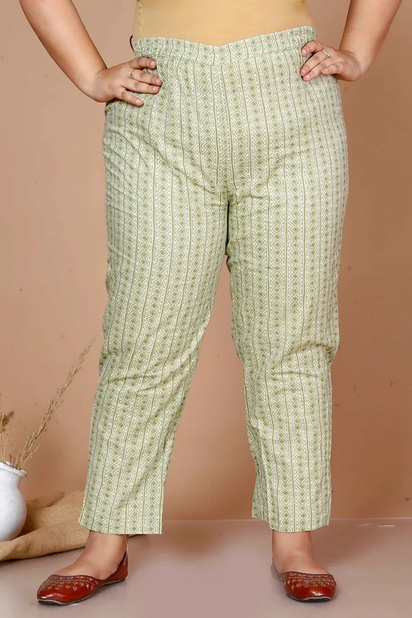 Women'S_Plus_Size_Green_Printed_Pure_Cotton_Kurta_With_Palazzo_-_Doriyan