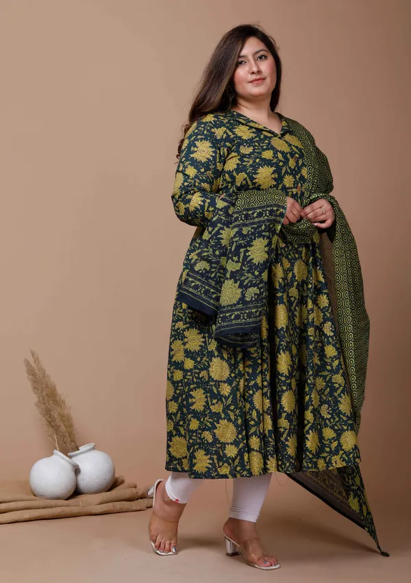 Women's_Plus_Size_Floral_GreenÃ‚_Printed_Cotton_Anarkali_Kurta_With_Dupatta_-_Doriyan