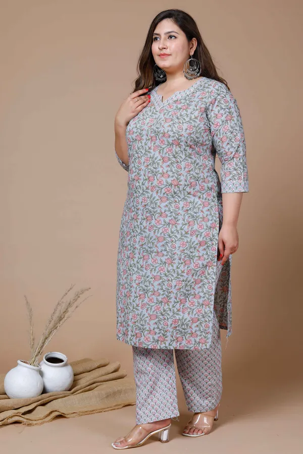 Women's_Plus_Size_Blue_Floral_Printed_Gota_Patti_Cotton_Kurta_With_Palazzo_-_Doriyan