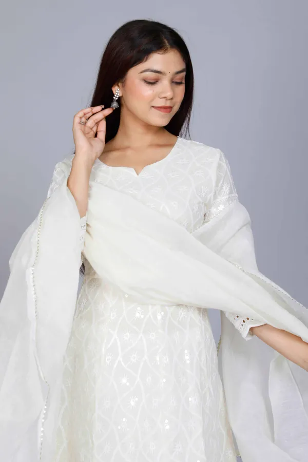 Women's_Plus_Size_Beige_Chikankari_Thread_Work_Anarkali_Kurta_With_Dupatta_-_Doriyan