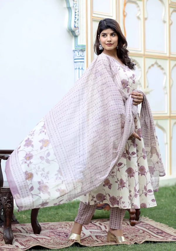 Women's_Pink_Floral_Print_Anarkali_Kurta_With_Palazzo_&_Dupatta_Set_-_Doriyan
