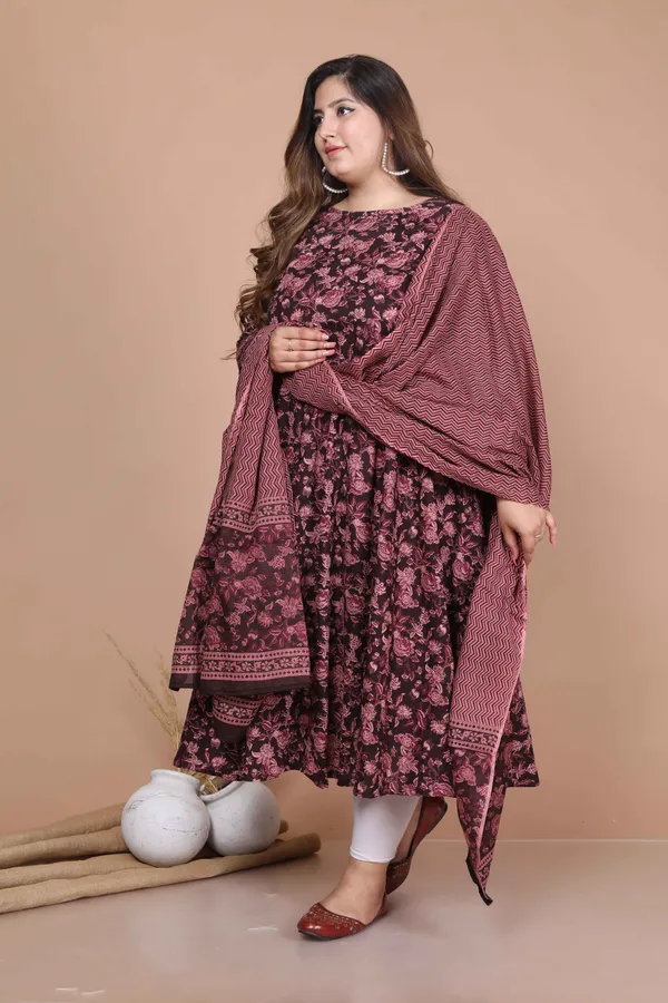 Women's_Plus_Size_Stunning_Maroon_Bell_Sleeve_Floral_Printed_Anarkali_Kurta_Dupatta_-_Doriyan