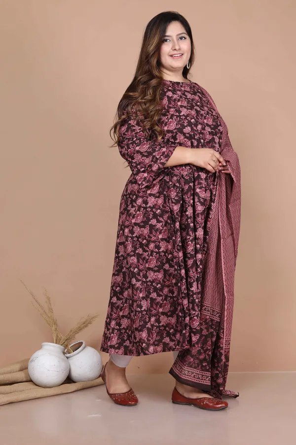 Women's_Plus_Size_Stunning_Maroon_Bell_Sleeve_Floral_Printed_Anarkali_Kurta_Dupatta_-_Doriyan