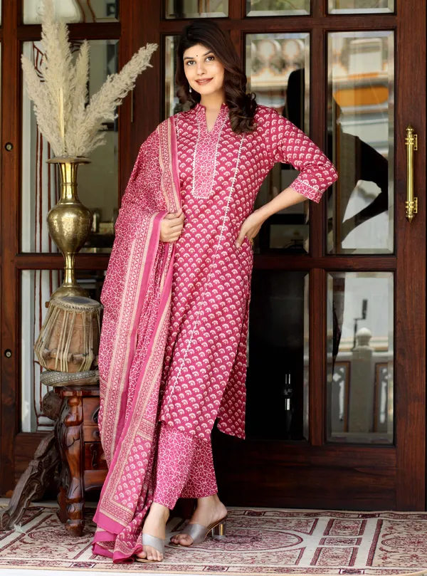 Women's_Pink_Straight_Floral_Printed_Kurta_&_Palazzo_With_Dupatta_Set_-Doriyan