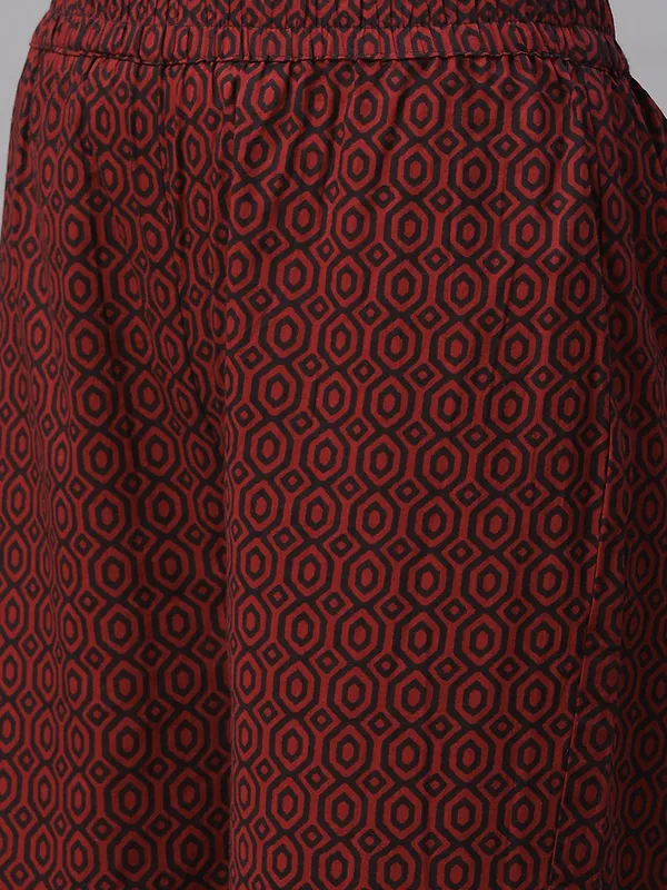 Women's_Maroon_Cotton_Floral_Print_Straight_Kurta_Sharara_And_Dupatta_Set_-_Doriyan
