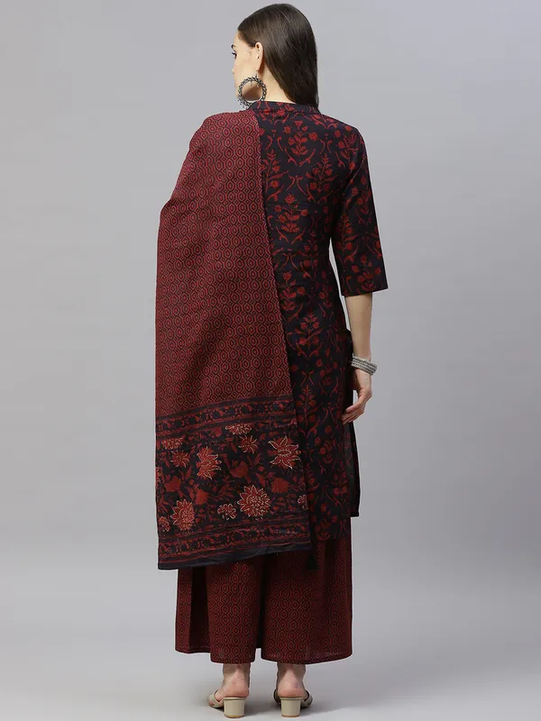 Women's_Maroon_Cotton_Floral_Print_Straight_Kurta_Sharara_And_Dupatta_Set_-_Doriyan