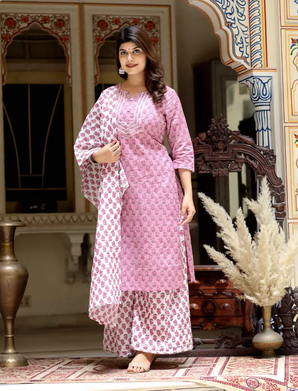 Women's_Pink_Cotton_Kurta_With_Palazzo_&_Dupatta_Set_-_Doriyan