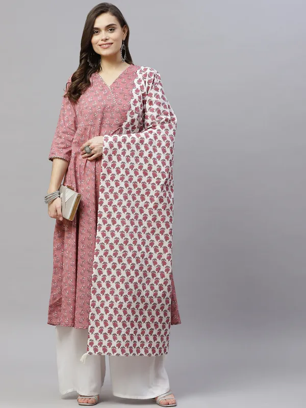 Women's_Pink_Cotton_Floral_Print_Anarkali_Kurta_With_Dupatta_-_Doriyan