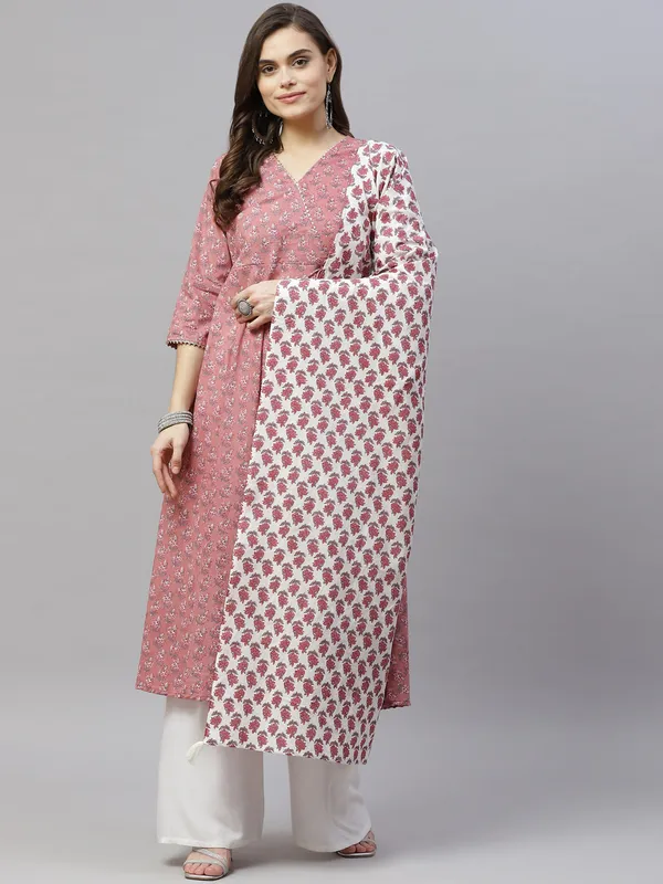 Women's_Pink_Cotton_Floral_Print_Anarkali_Kurta_With_Dupatta_-_Doriyan