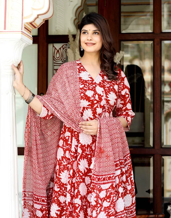 Women's_Red_Cotton_Floral_Printed_Anarkali_Kurta_With_Dupatta_-_Doriyan