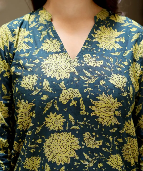 Women's_Green_&_Yellow_Floral_Printed_Pure_Cotton_Kurta_With_Sharara_-_Doriyan
