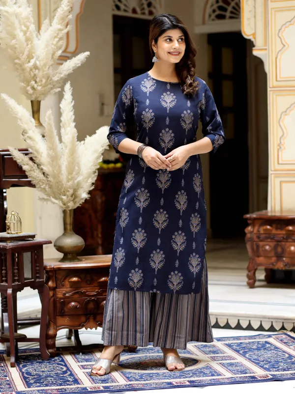 Women's_Blue_&_Grey_Printed_Pure_Cotton_Kurta_With_Sharara_-_Doriyan