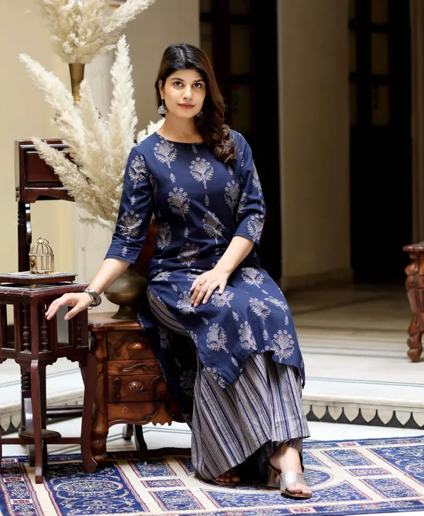 Women's_Blue_&_Grey_Printed_Pure_Cotton_Kurta_With_Sharara_-_Doriyan