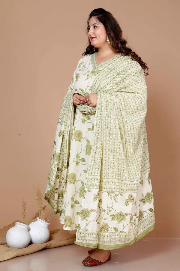 Women'S_Plus_Size_Green_Printed_Anarkali_Kurta_With_Palazzo_And_Dupatta_-_Doriyan