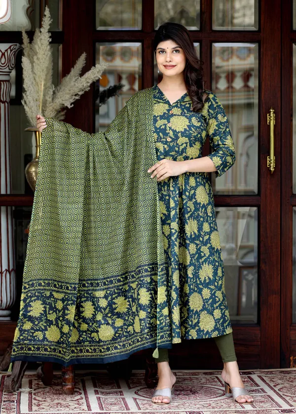 Women's_Green_Pure_Cotton_Printed_Anarkali_Kurta_With_Gold_Print_Dupatta_-_Doriyan