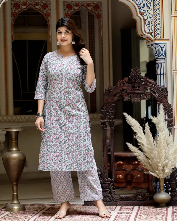 Women's_Blue_Cotton_Floral_Printed_Straight_Kurta_PalazzoÃ‚_-_Doriyan