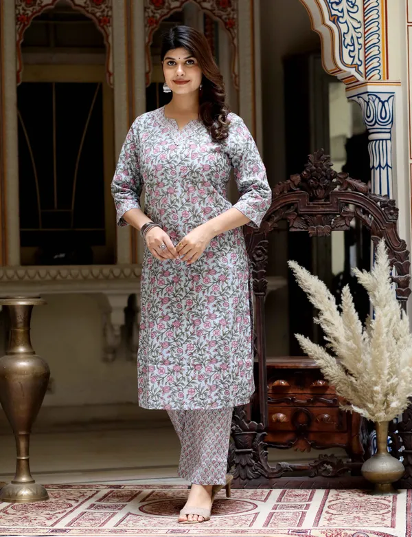 Women's_Blue_Cotton_Floral_Printed_Straight_Kurta_PalazzoÃ‚_-_Doriyan