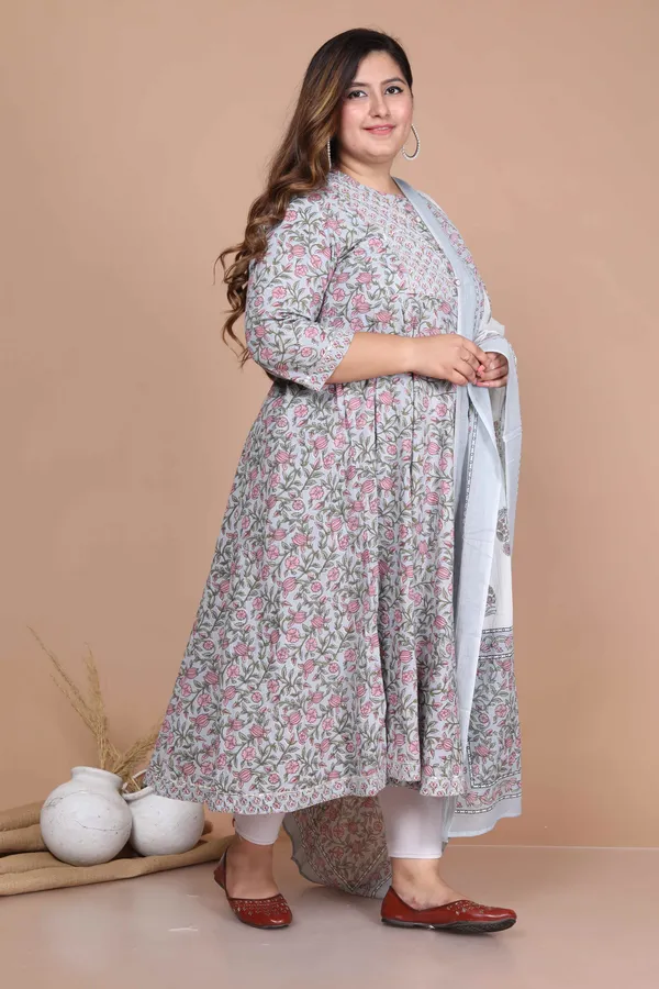 Women's_Plus_Size_Blue_Printed_With_Gota_Patti_Work_Anarkali_Kurta_With_Dupatta_-_Doriyan