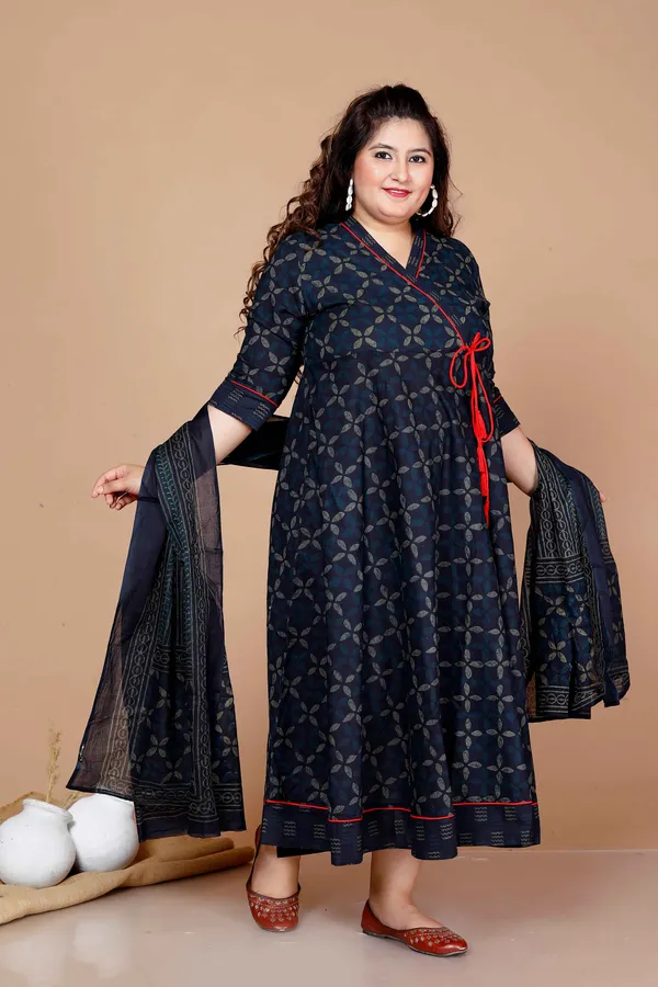 Women'S_Plus_Size_Abstract_Printed_&_Tasseles_Angrakha_Kurta_With_Blue_Dupatta_Set_-_Doriyan