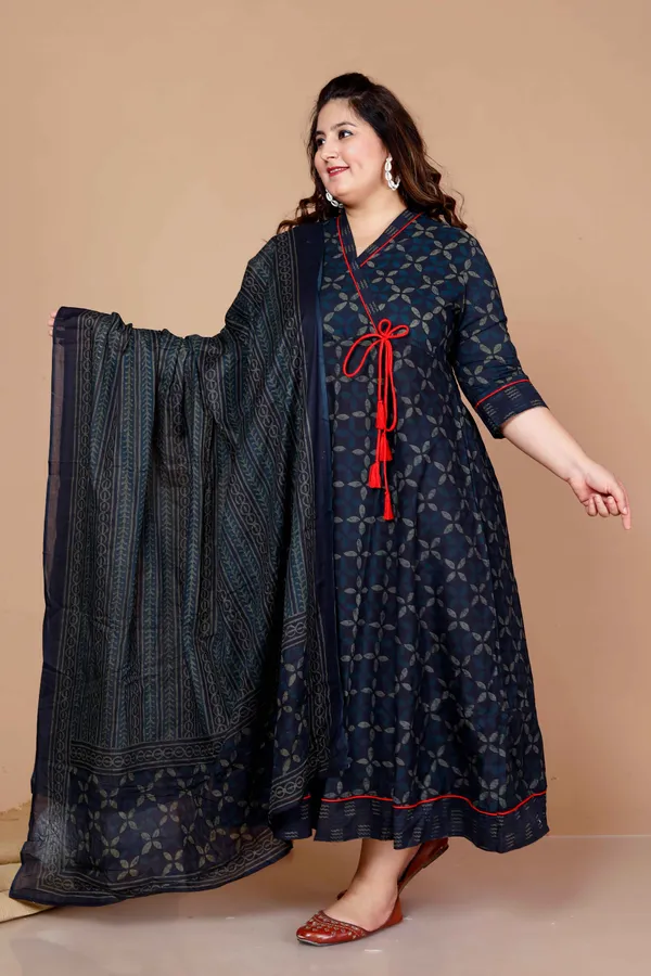 Women'S_Plus_Size_Abstract_Printed_&_Tasseles_Angrakha_Kurta_With_Blue_Dupatta_Set_-_Doriyan