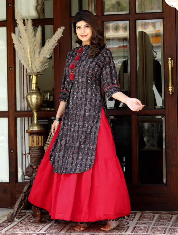 Women's_Black_Printed_Pure_Cotton_Kurta_With_Skirt_-_Doriyan