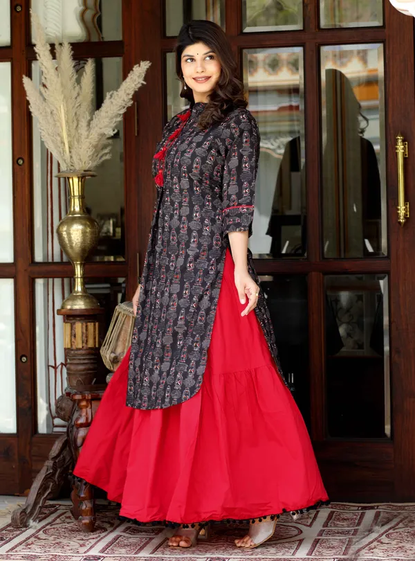 Women's_Black_Printed_Pure_Cotton_Kurta_With_Skirt_-_Doriyan