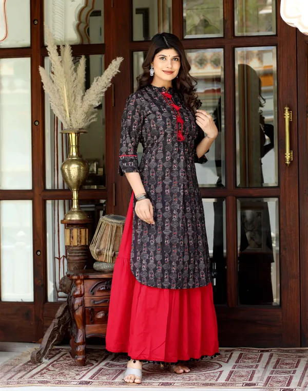 Women's_Black_Printed_Pure_Cotton_Kurta_With_Skirt_-_Doriyan