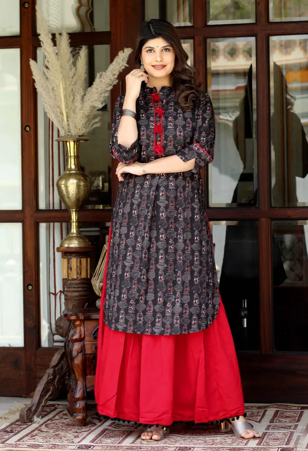 Women's_Black_Printed_Pure_Cotton_Kurta_With_Skirt_-_Doriyan