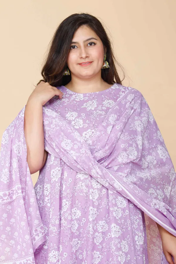 Women's_Plus_Size_Lavender_Floral_Flared_Sleeves_Anarkali_Kurta_With_Dupatta_-_Doriyan