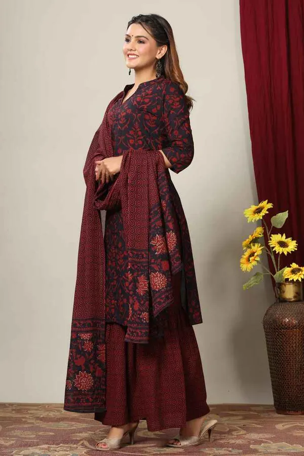 Women's_Pure_Cotton_Printed_Straight_Kurta_And_Sharara_With_Dupatta_Set_-_Doriyan