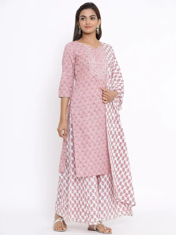 Women's_Pink_Floral_Printed_Gotta_Patti_Pure_Cotton_Kurta_With_Palazzo_And_Dupatta_Set_-_Doriyan