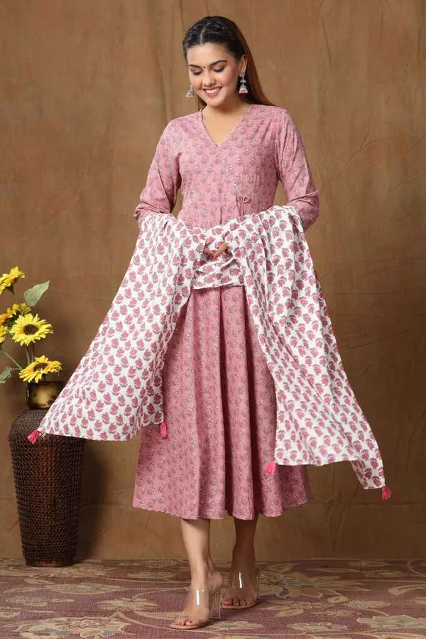 Women's_Pink_Floral_Printed_Pure_Cotton_Kurta_With_Dupatta_Set_-_Doriyan