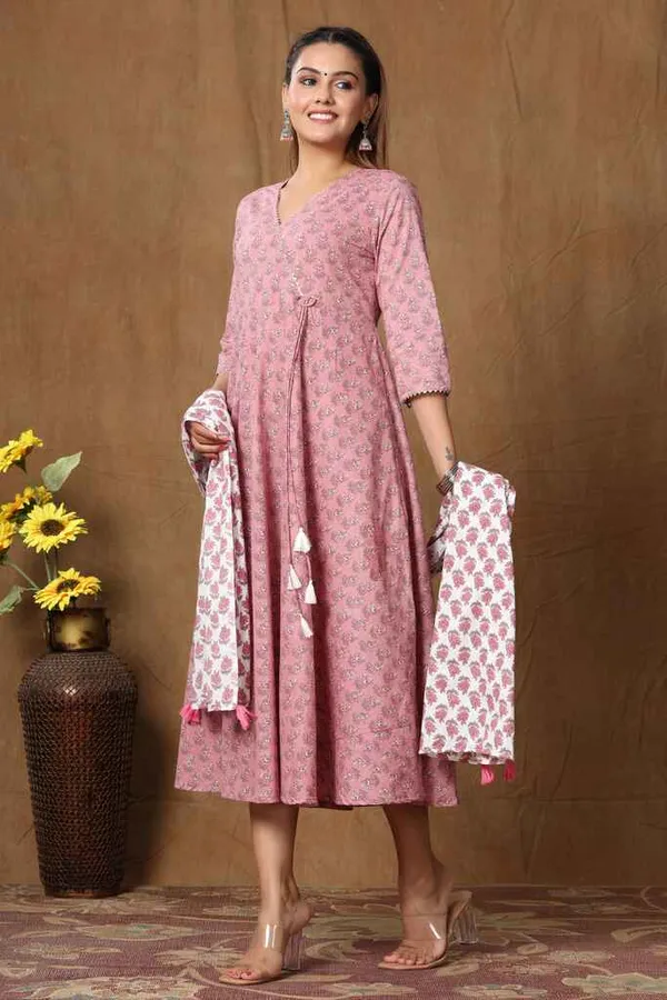 Women's_Pink_Floral_Printed_Pure_Cotton_Kurta_With_Dupatta_Set_-_Doriyan
