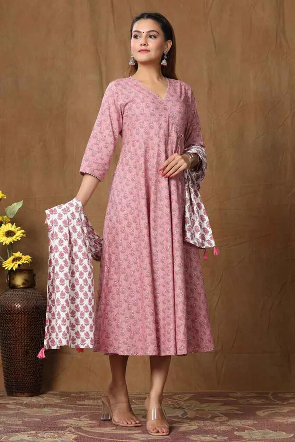 Women's_Pink_Floral_Printed_Pure_Cotton_Kurta_With_Dupatta_Set_-_Doriyan